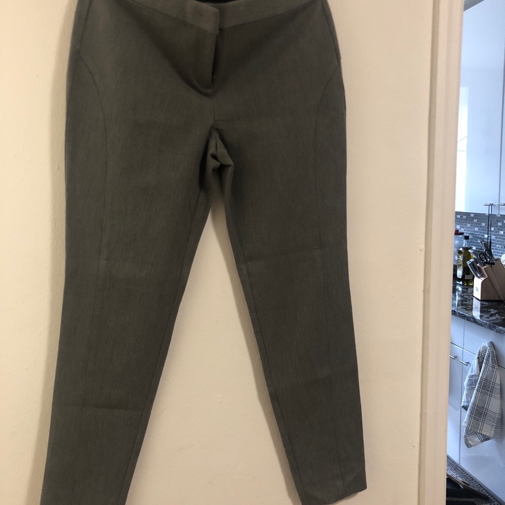 Vince Camuto, gray slacks/pants, size 8, NWOT